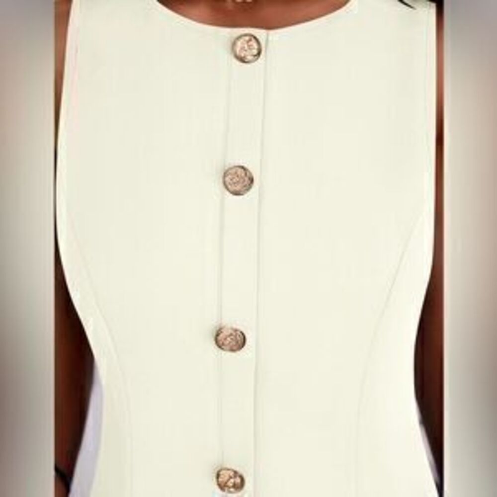 Elegant Cream Button-Down Dress - Picture 3 of 3